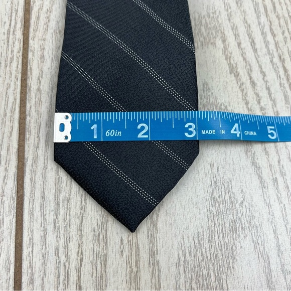 613 - Michael Kors Stripe Tie Black 001 2MKC23-1078 Silk Blend $69.50 - Picture 2 of 5